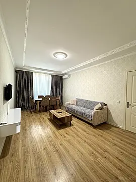 Kirayə verilir 2 otaqlı mənzil 86 m²
