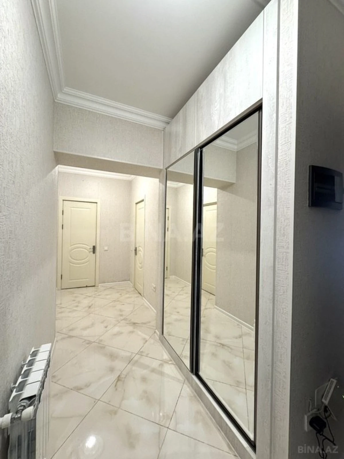 Kirayə verilir 2 otaqlı mənzil 86 m²