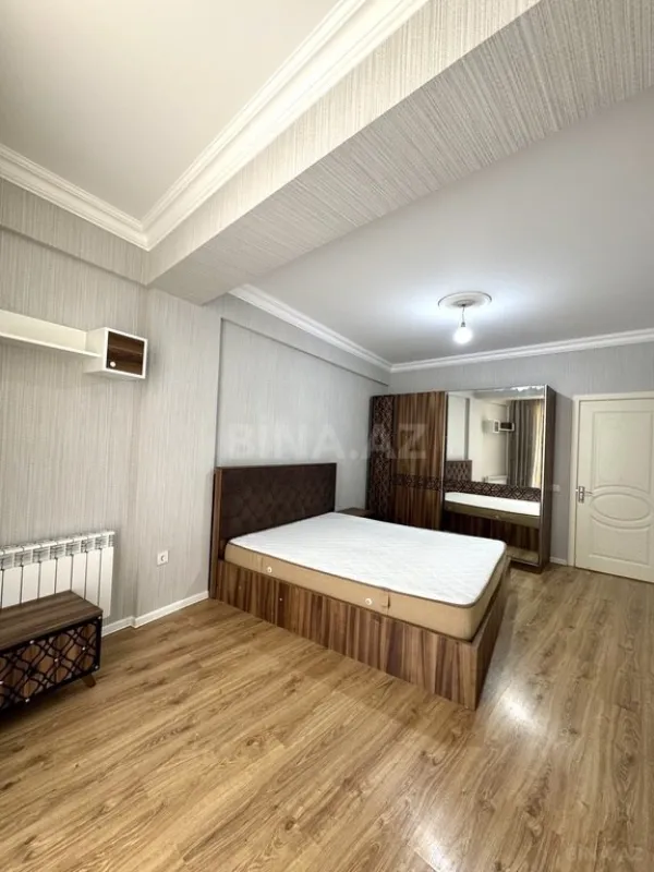 Kirayə verilir 2 otaqlı mənzil 86 m²