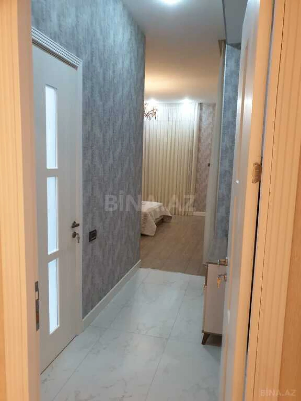 Satılır 8 otaqlı həyət evi 500 m²