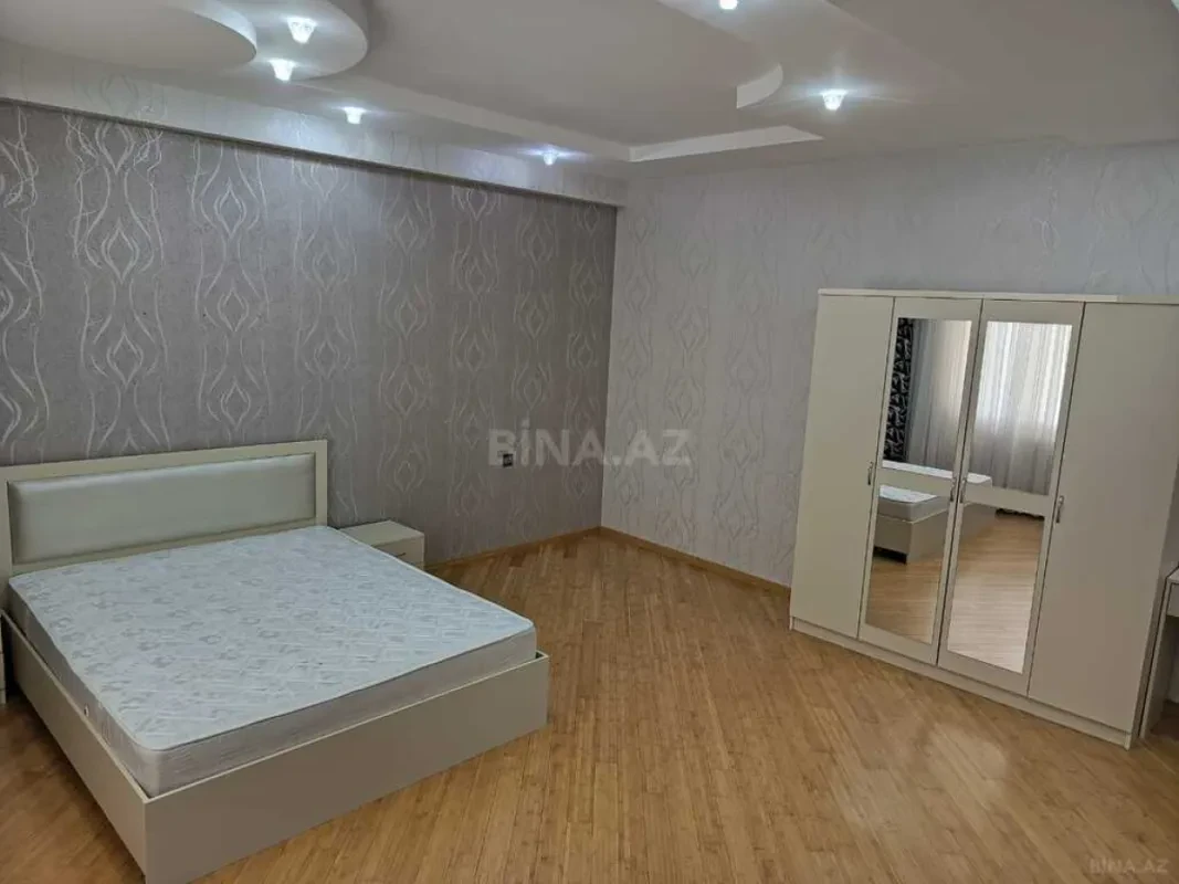 Kirayə verilir 3 otaqlı mənzil 140 m²