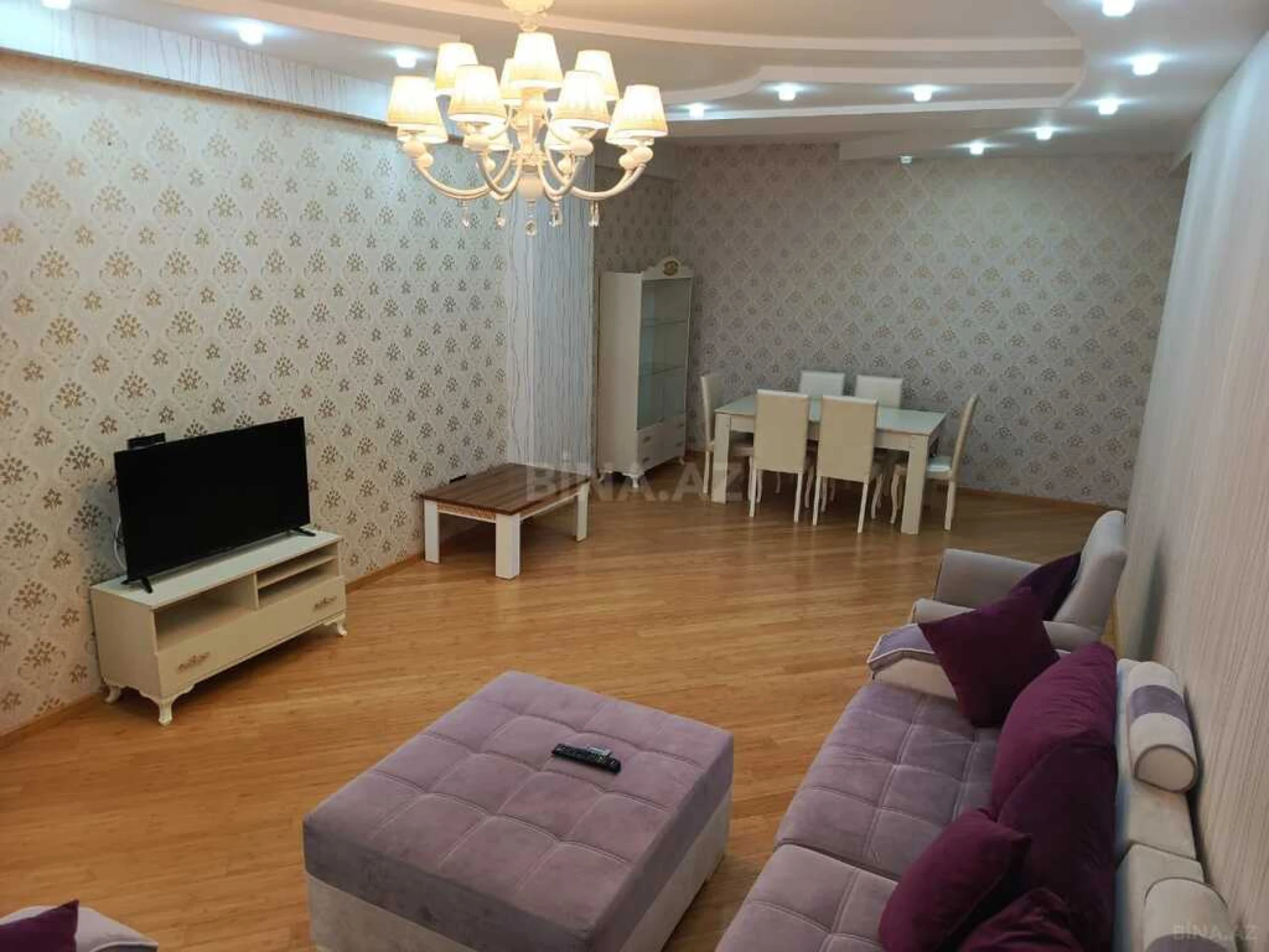 Kirayə verilir 3 otaqlı mənzil 140 m²