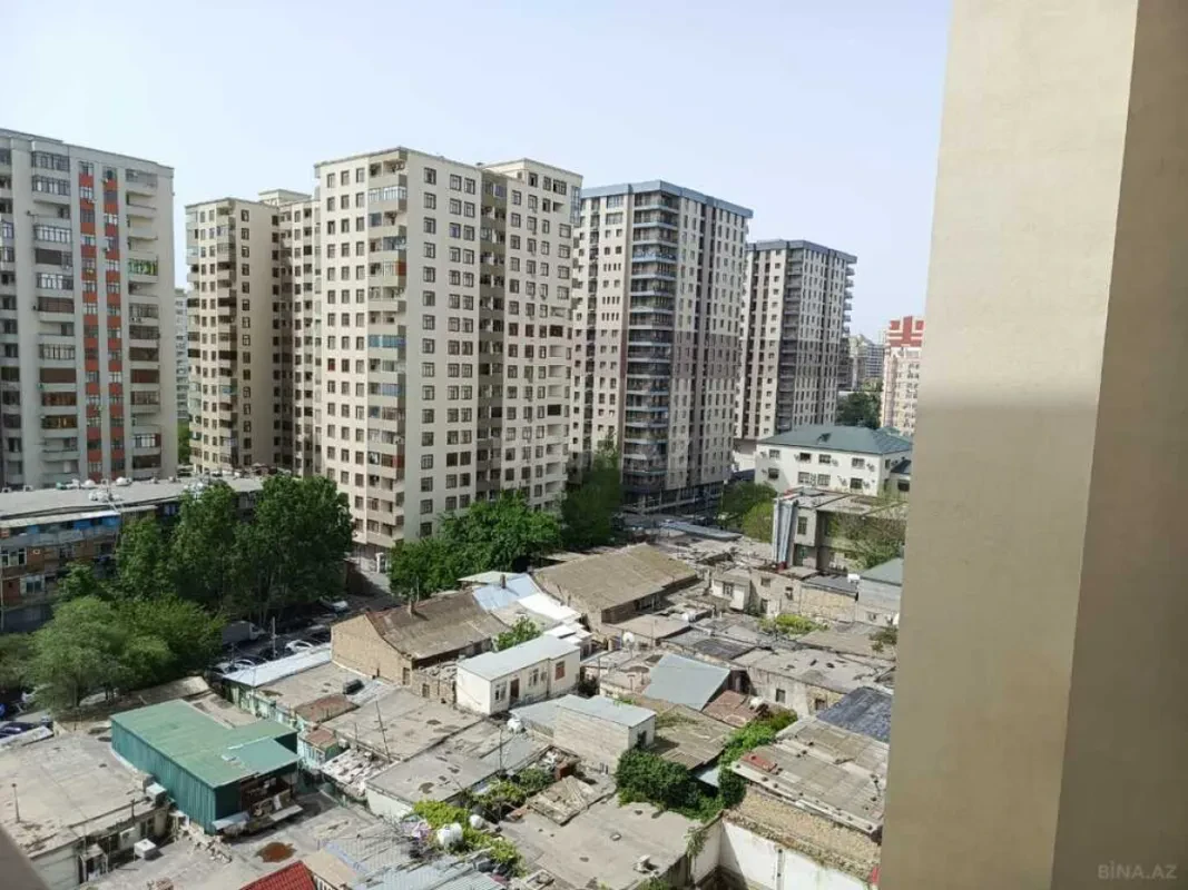 Kirayə verilir 3 otaqlı mənzil 140 m²