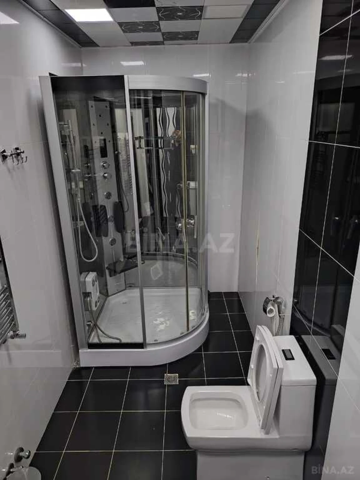 Kirayə verilir 3 otaqlı mənzil 140 m²