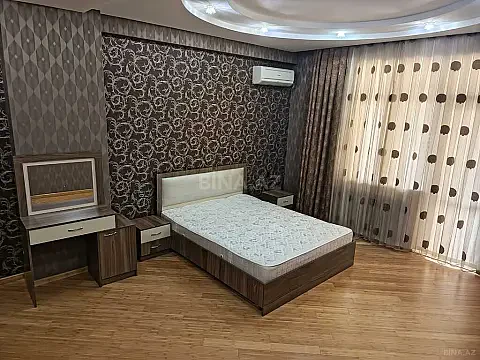 Kirayə verilir 3 otaqlı mənzil 140 m²