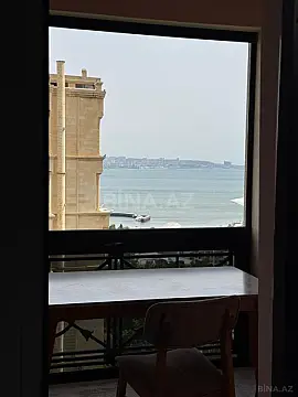 Satılır 4 otaqlı mənzil 115 m²
