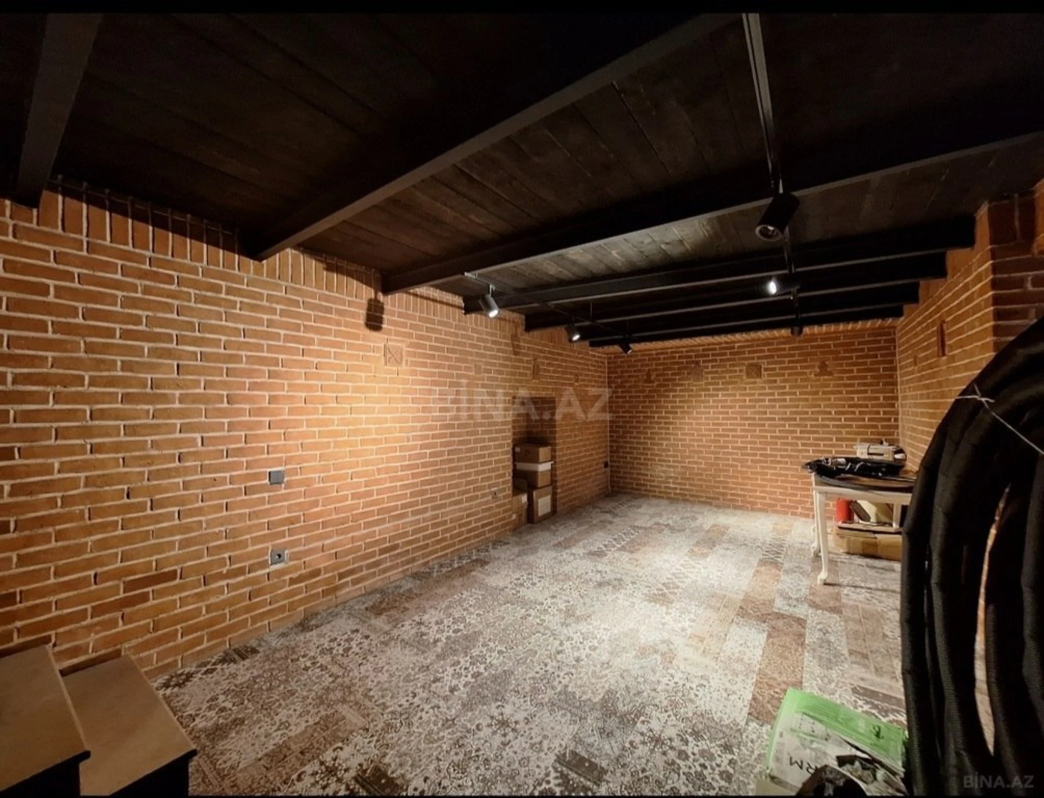 Kirayə verilir obyekt 60 m²