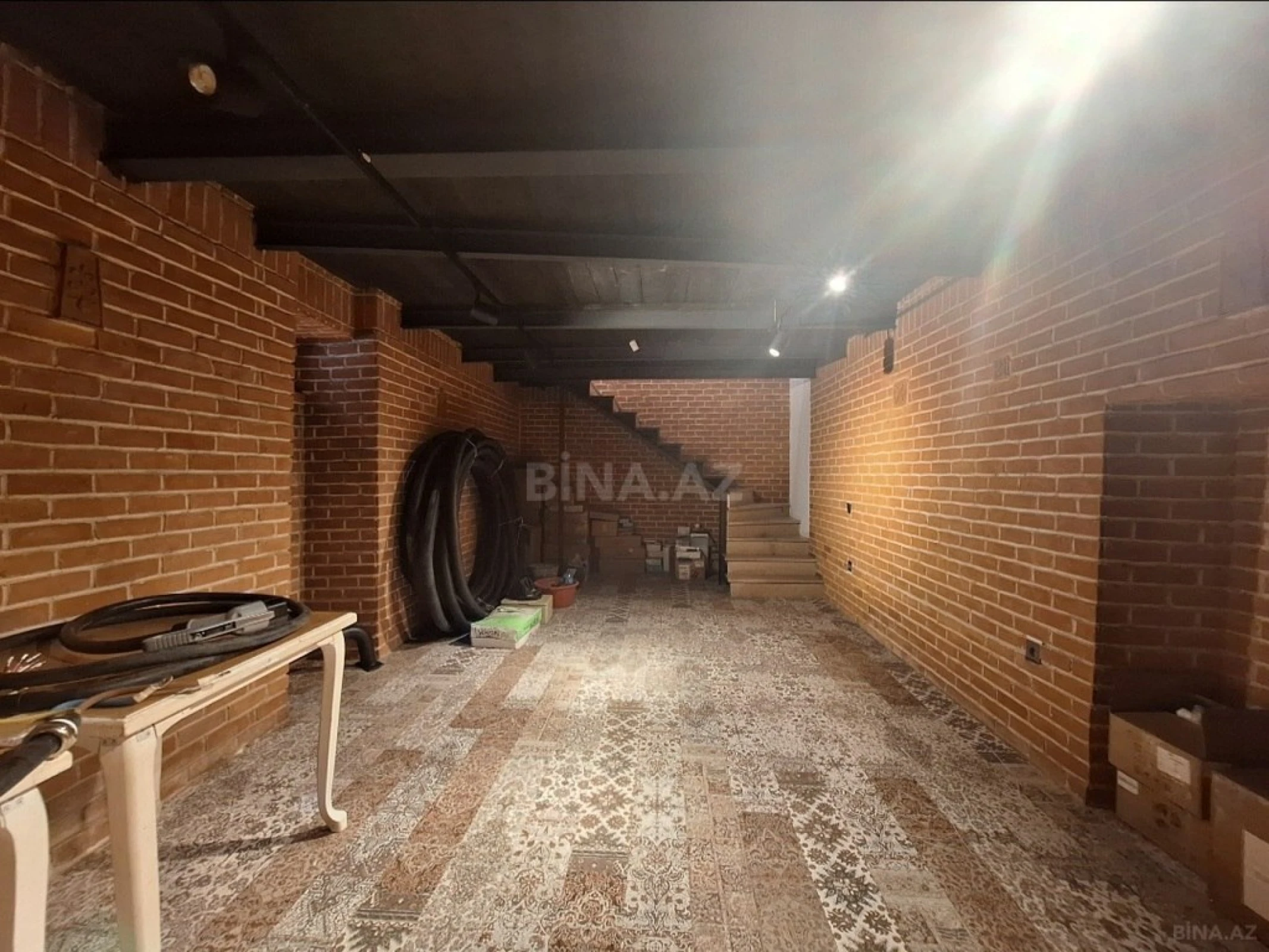 Kirayə verilir obyekt 60 m²