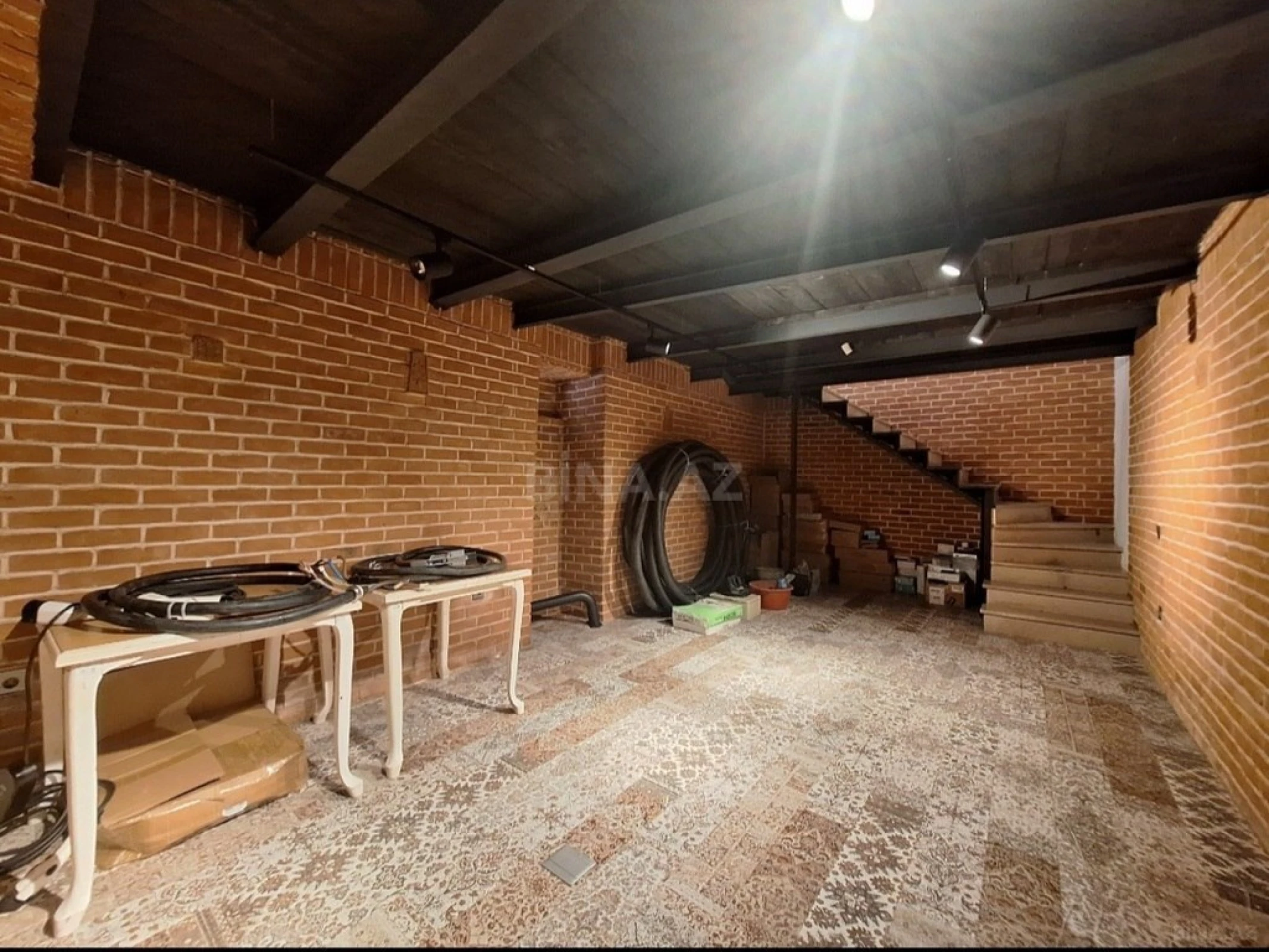 Kirayə verilir obyekt 60 m²