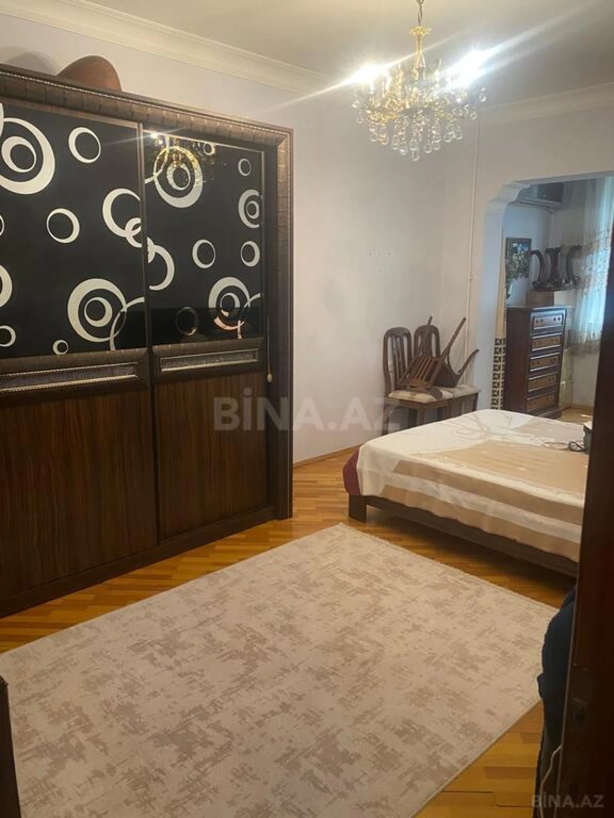 Satılır 4 otaqlı mənzil 100 m²