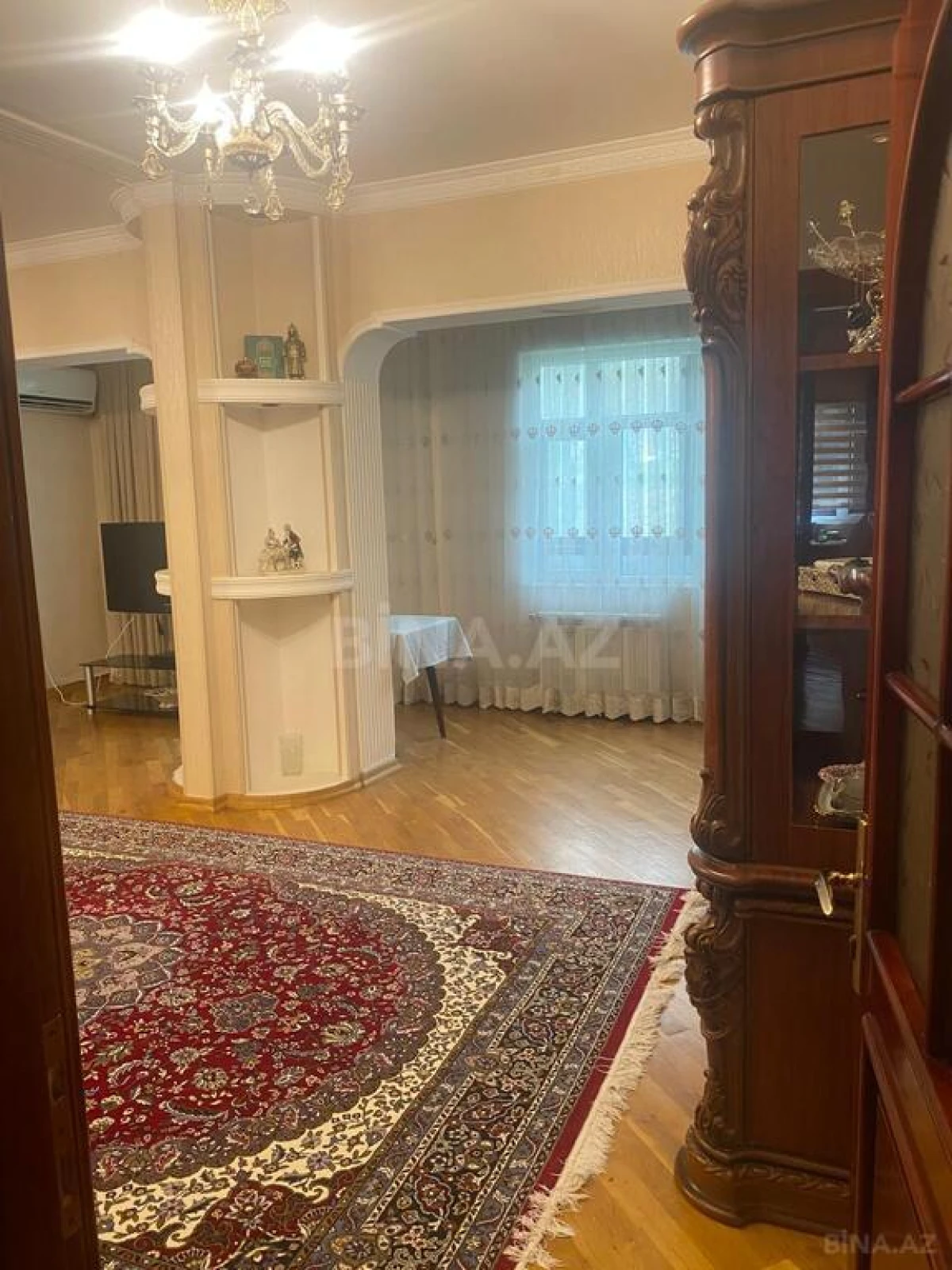 Satılır 4 otaqlı mənzil 100 m²