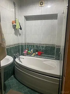 Satılır 4 otaqlı mənzil 100 m²