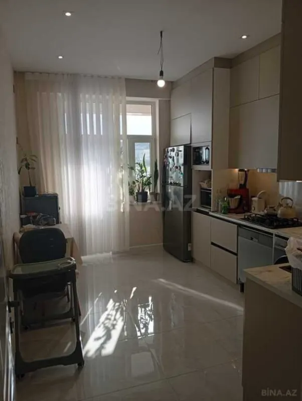 Satılır 2 otaqlı mənzil 90 m²