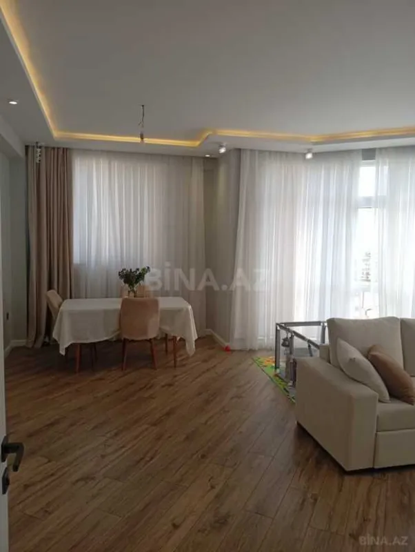 Satılır 2 otaqlı mənzil 90 m²