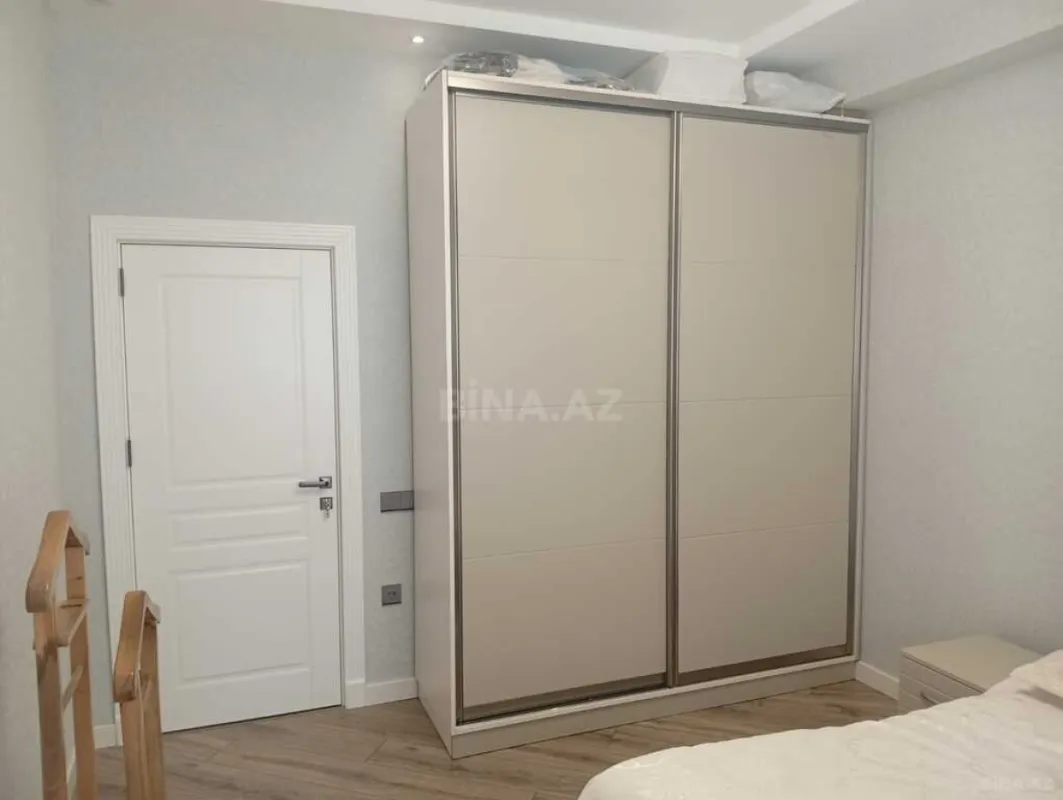 Satılır 2 otaqlı mənzil 90 m²