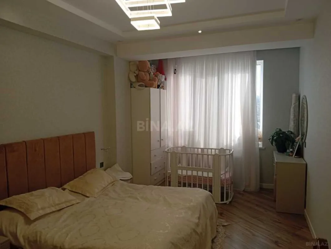 Satılır 2 otaqlı mənzil 90 m²