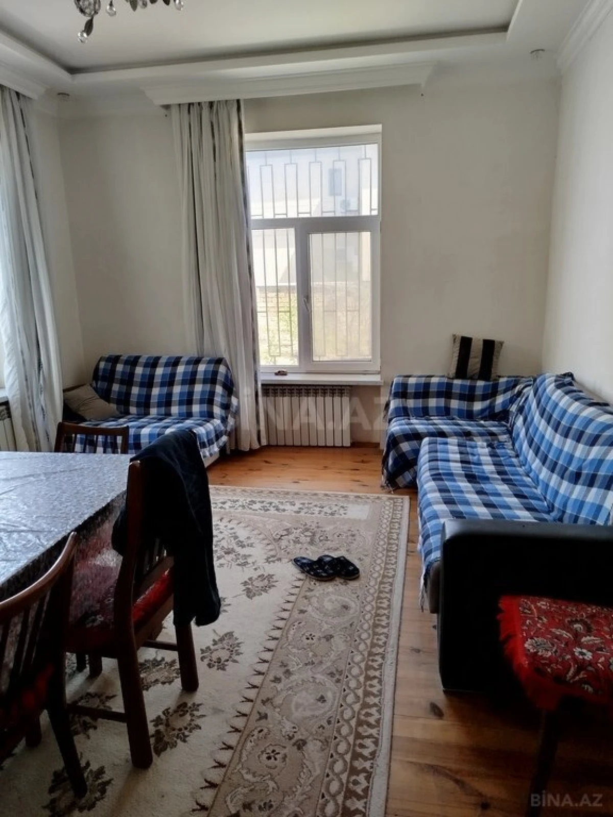 Satılır 8 otaqlı həyət evi 270 m²