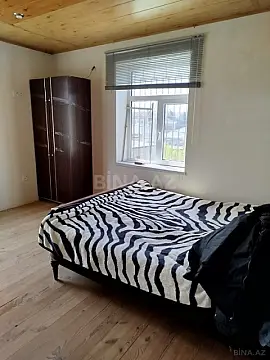 Satılır 8 otaqlı həyət evi 270 m²