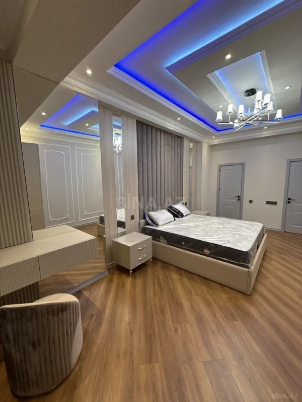 Satılır 3 otaqlı mənzil 143 m²