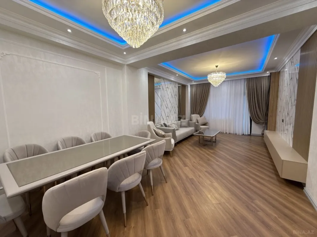 Satılır 3 otaqlı mənzil 143 m²
