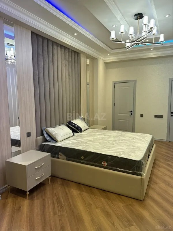 Satılır 3 otaqlı mənzil 143 m²