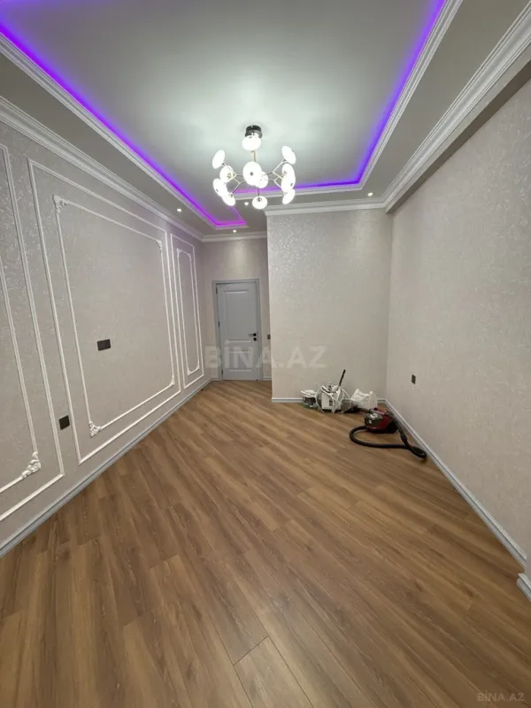 Satılır 3 otaqlı mənzil 143 m²