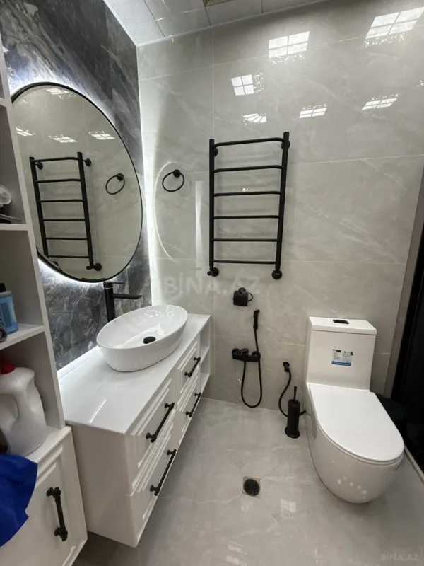 Satılır 3 otaqlı mənzil 143 m²