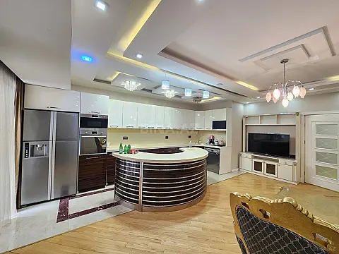 Kirayə verilir 3 otaqlı mənzil 140 m² — Bakı, Xətai 3 otaq 140.00 m²