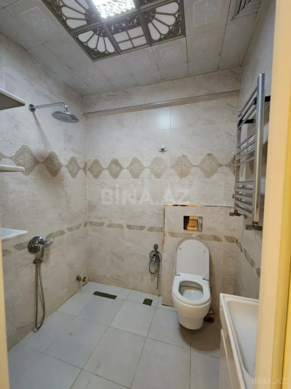 Kirayə verilir 3 otaqlı mənzil 140 m²