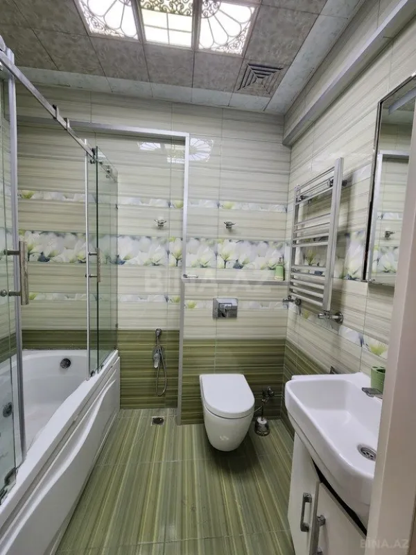 Kirayə verilir 3 otaqlı mənzil 140 m²