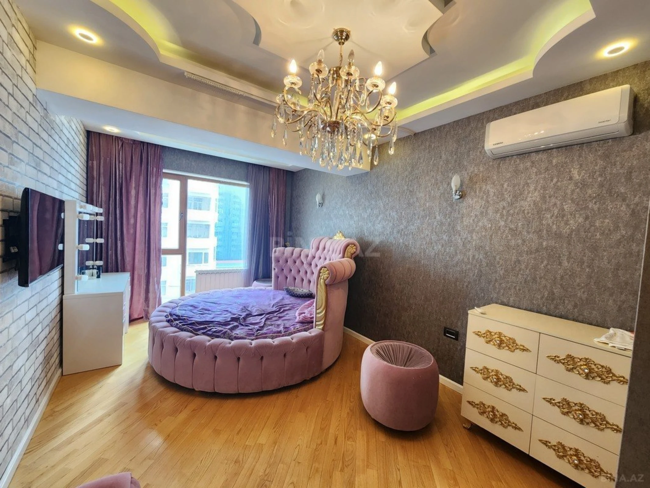 Kirayə verilir 3 otaqlı mənzil 140 m²