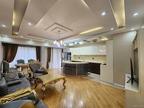 Kirayə verilir 3 otaqlı mənzil 140 m²