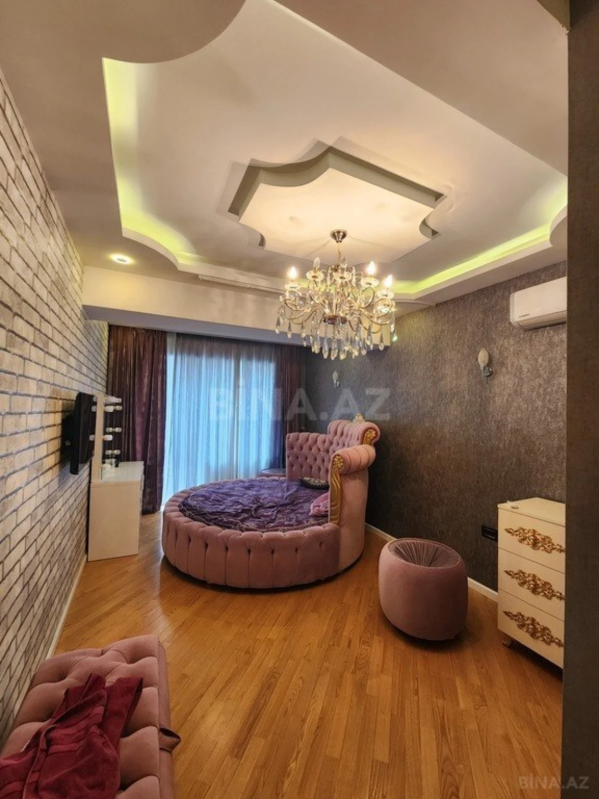 Kirayə verilir 3 otaqlı mənzil 140 m²