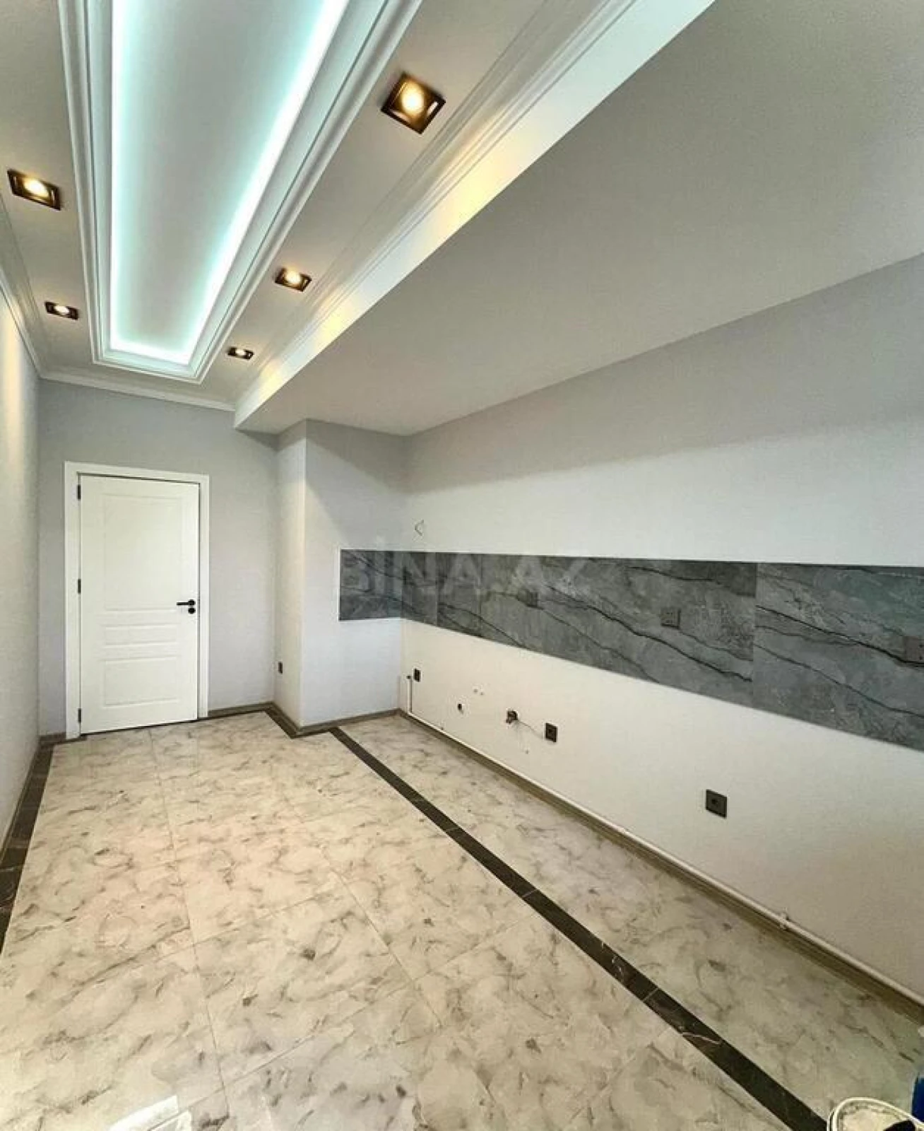 Satılır 2 otaqlı mənzil 90 m²