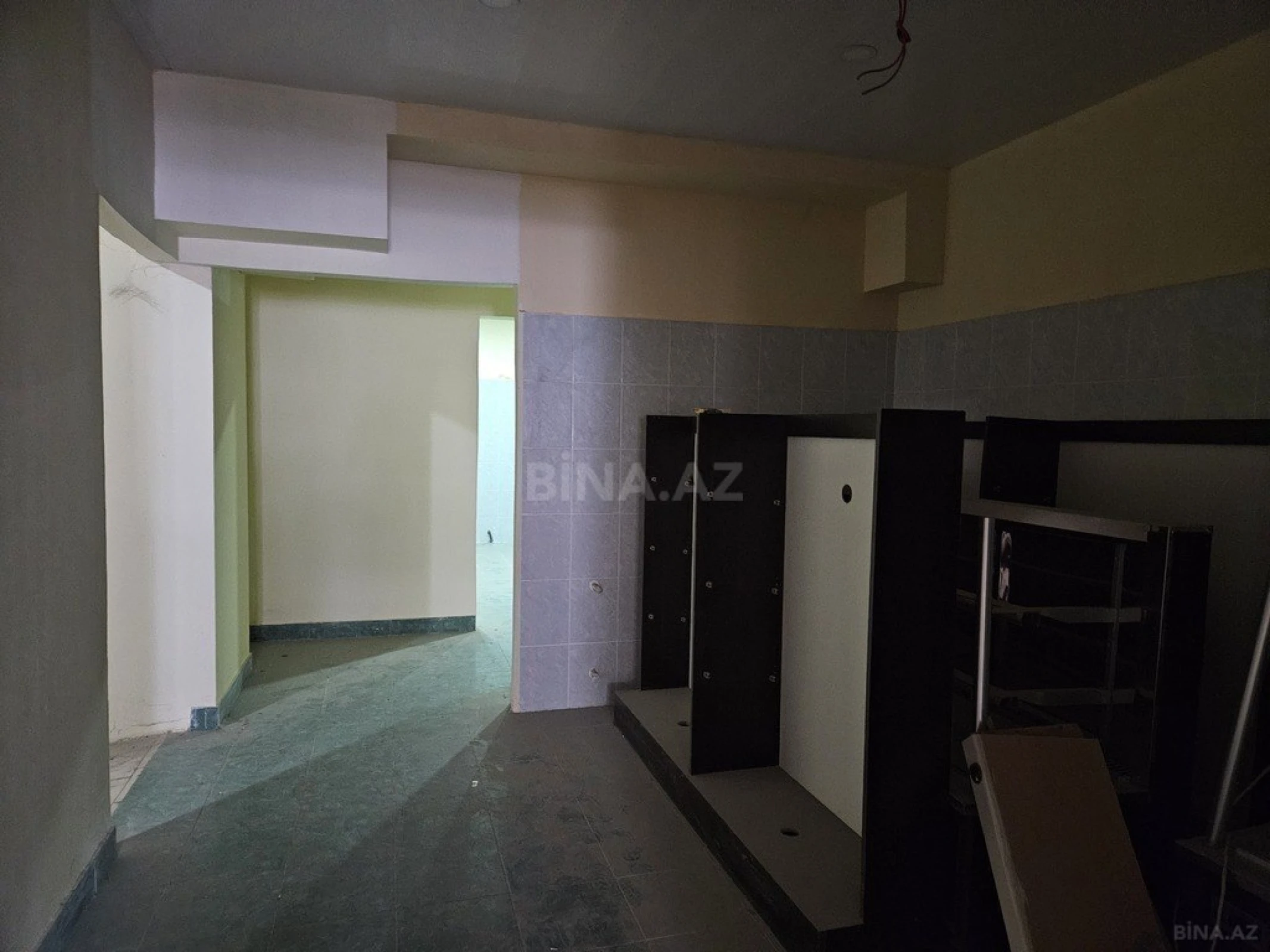 Satılır obyekt 265 m²