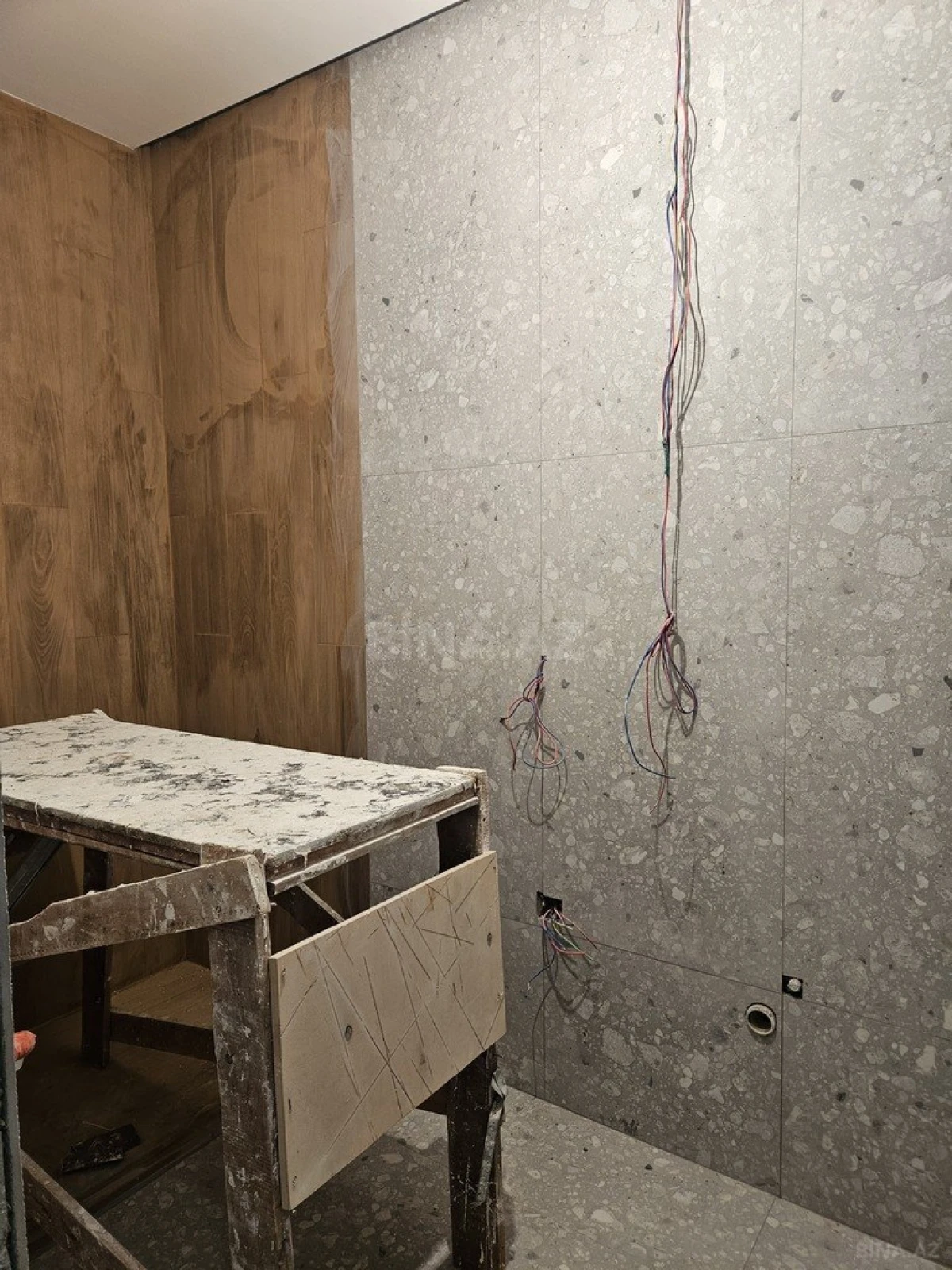 Satılır obyekt 265 m²