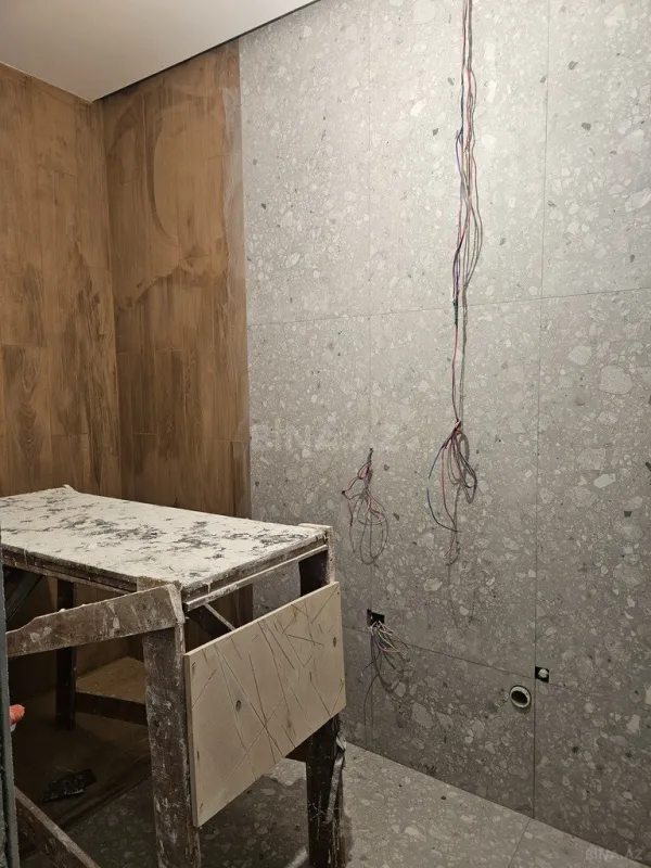 Satılır obyekt 265 m²