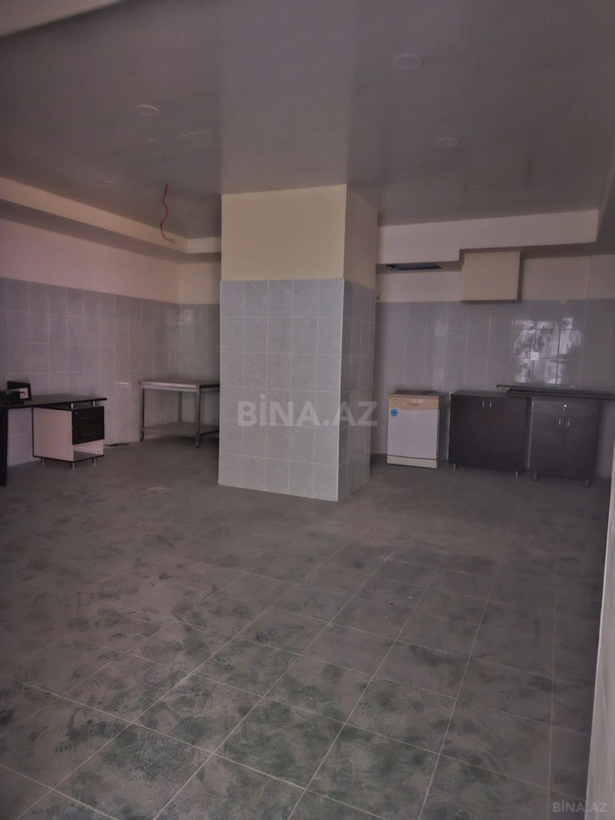 Satılır obyekt 265 m²