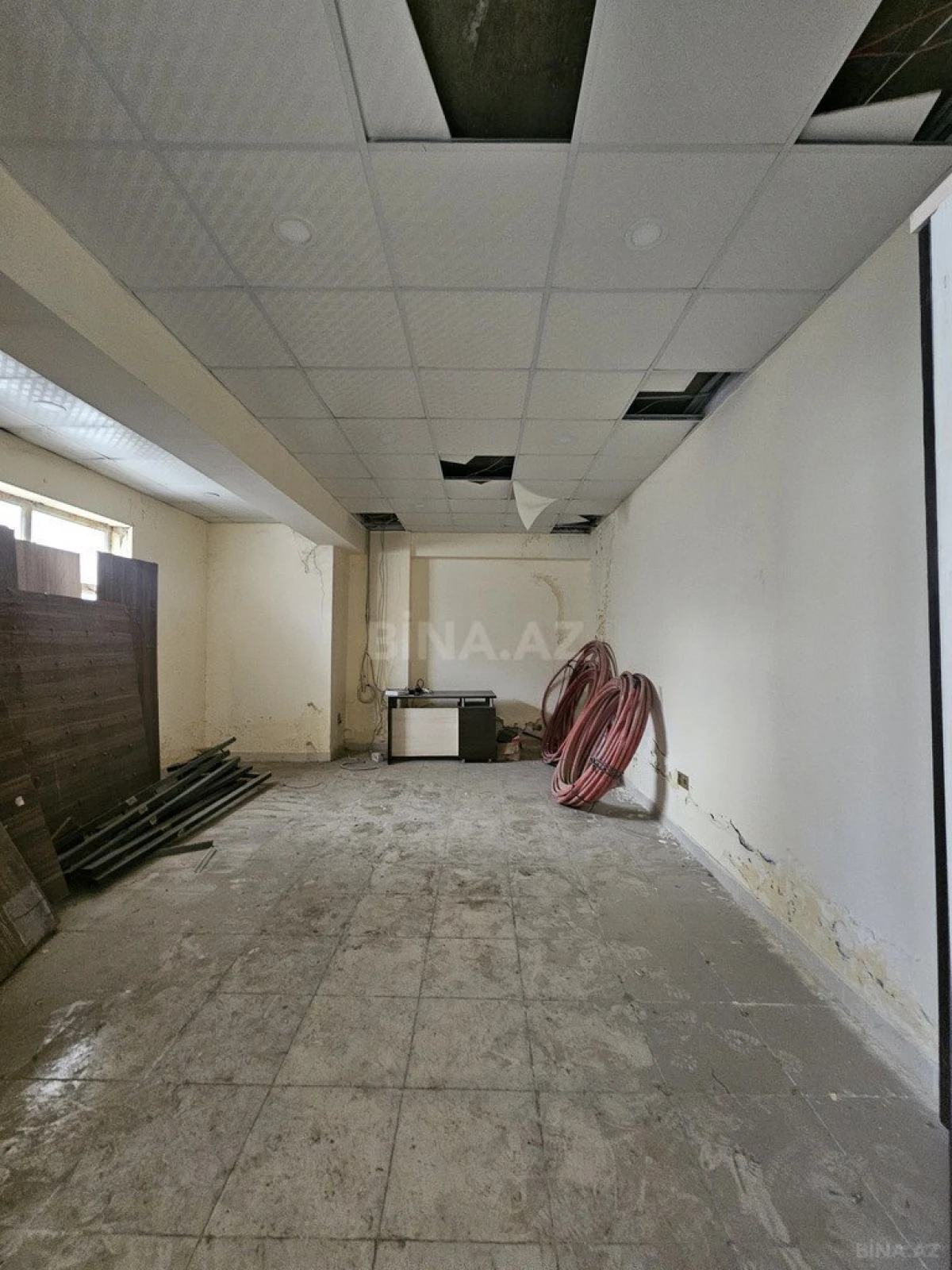 Satılır obyekt 265 m²