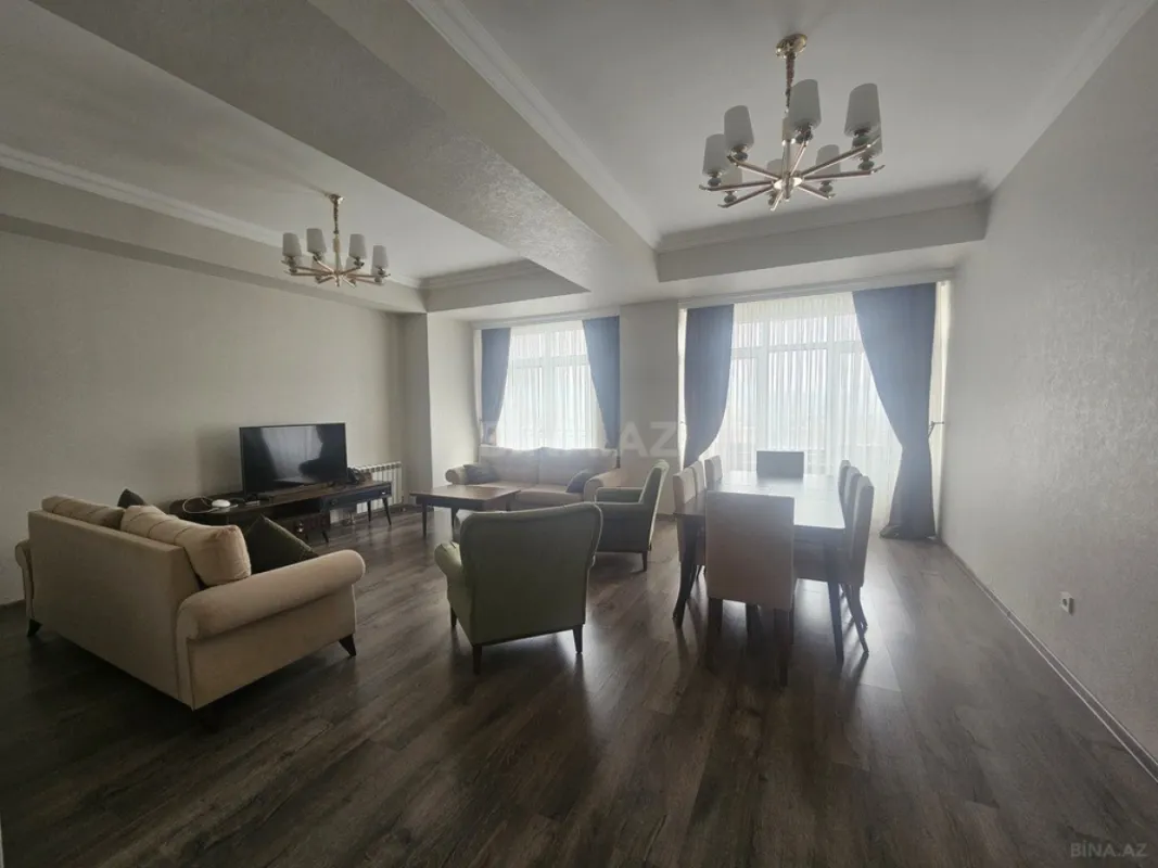 Kirayə verilir 3 otaqlı mənzil 120 m²