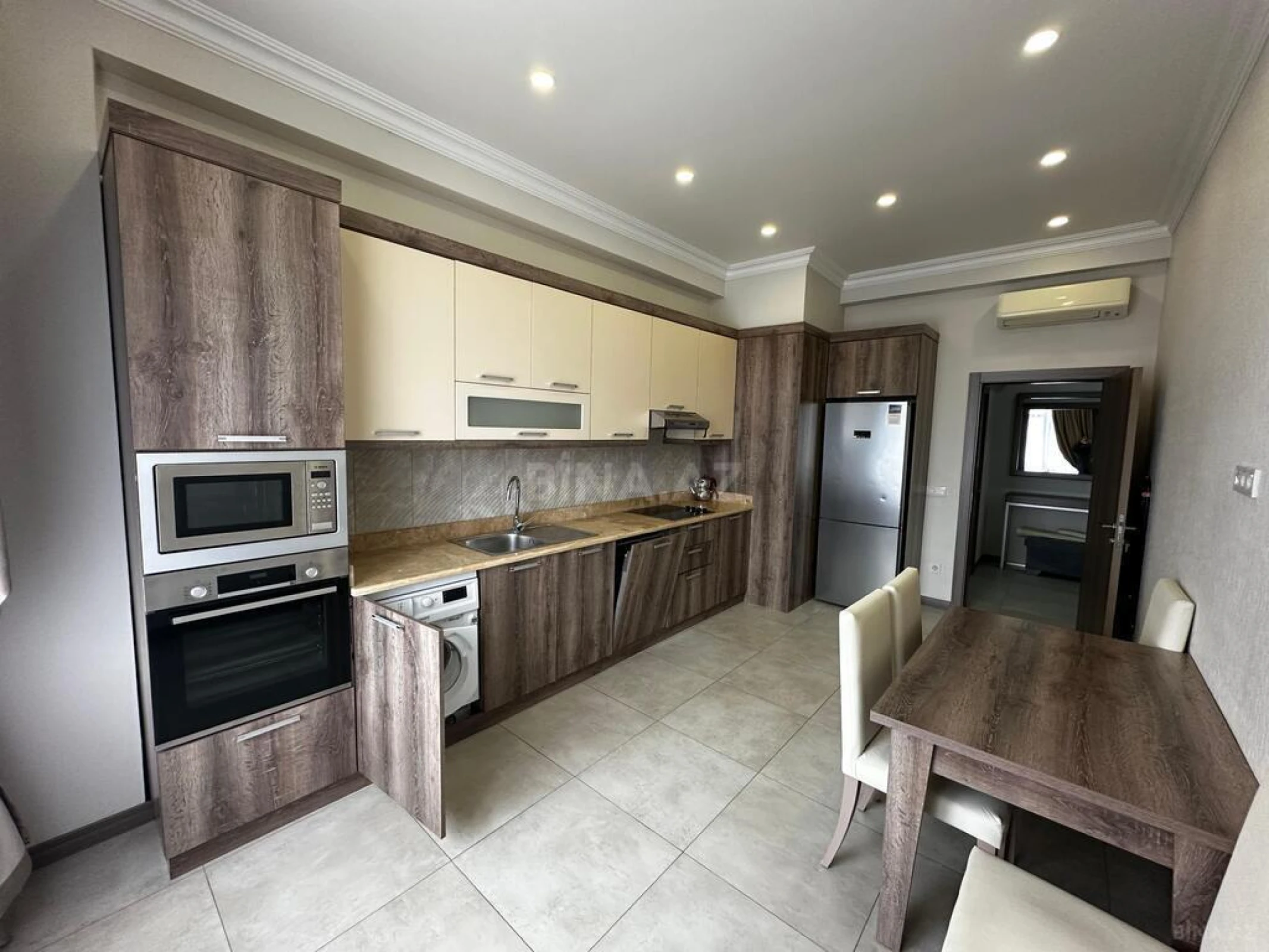 Kirayə verilir 3 otaqlı mənzil 120 m²