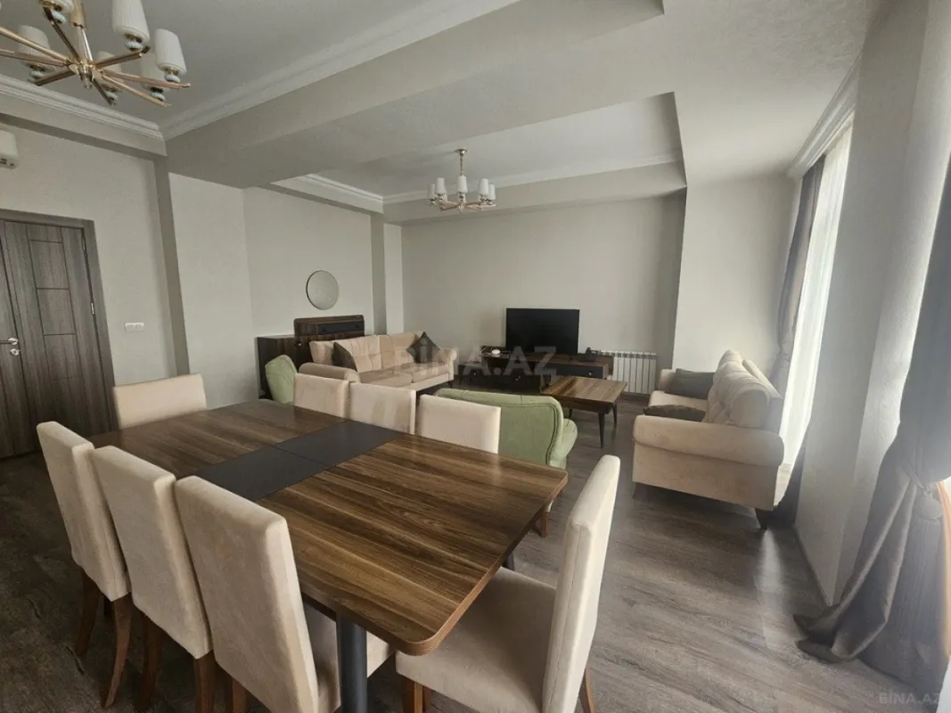 Kirayə verilir 3 otaqlı mənzil 120 m²