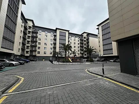 Kirayə verilir 3 otaqlı mənzil 120 m² — Bakı, Köhnə Günəşli 3 otaq 120.00 m²