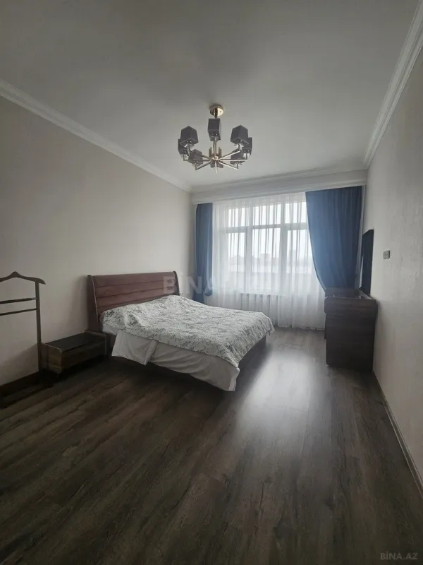 Kirayə verilir 3 otaqlı mənzil 120 m²