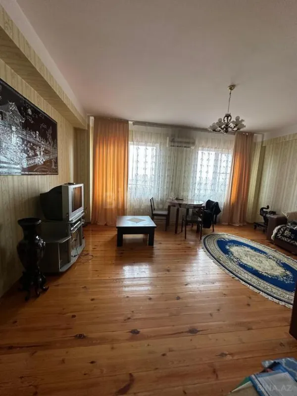 Satılır 3 otaqlı mənzil 105 m²