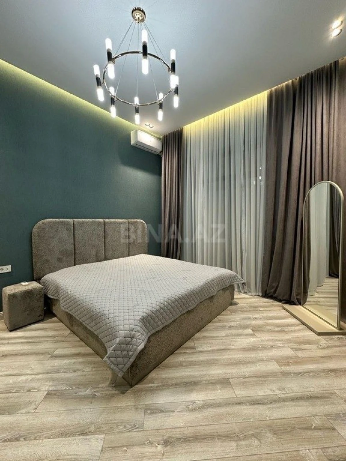 Kirayə verilir 4 otaqlı həyət evi 200 m²