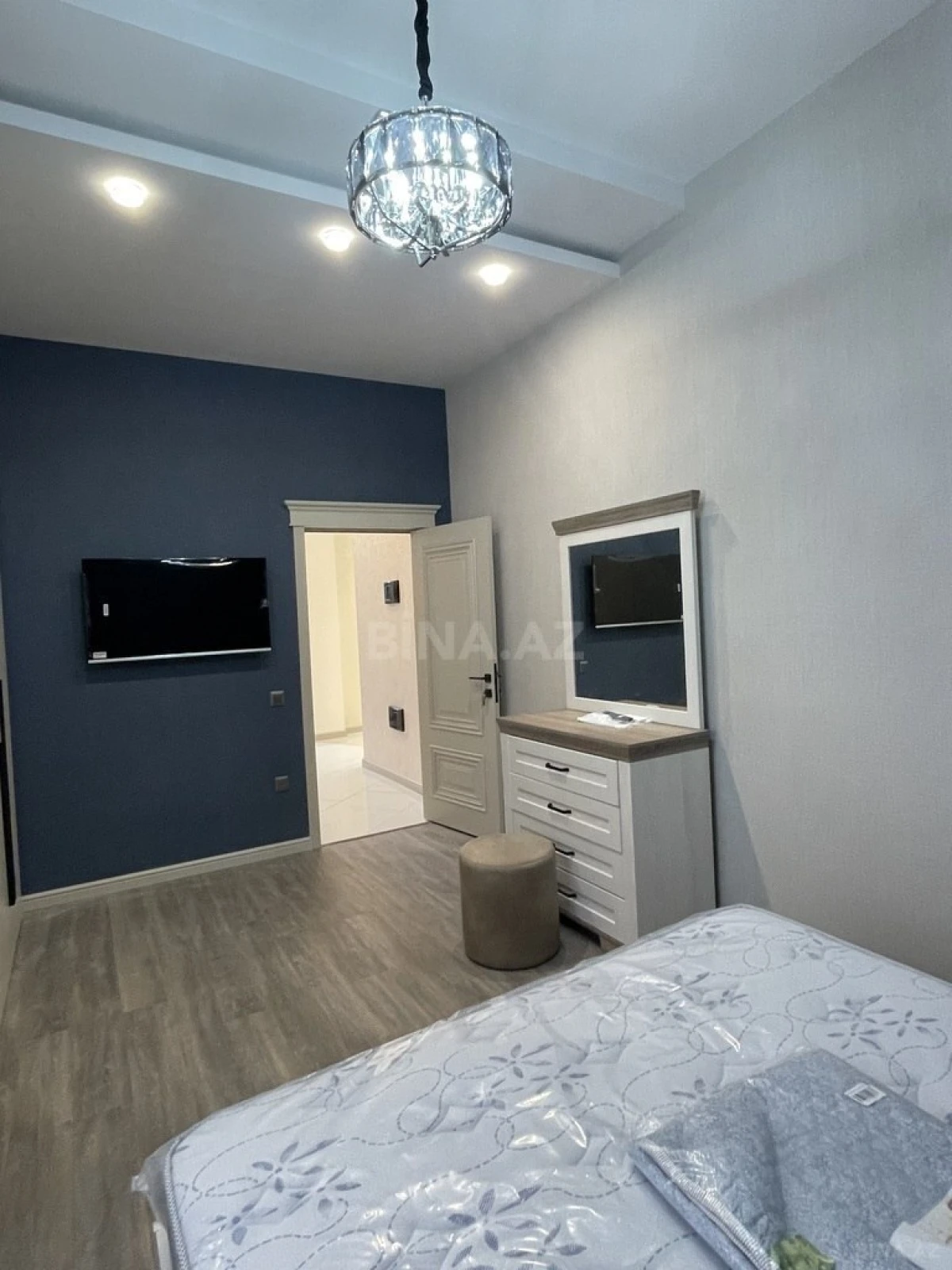 Kirayə verilir 5 otaqlı həyət evi 300 m²