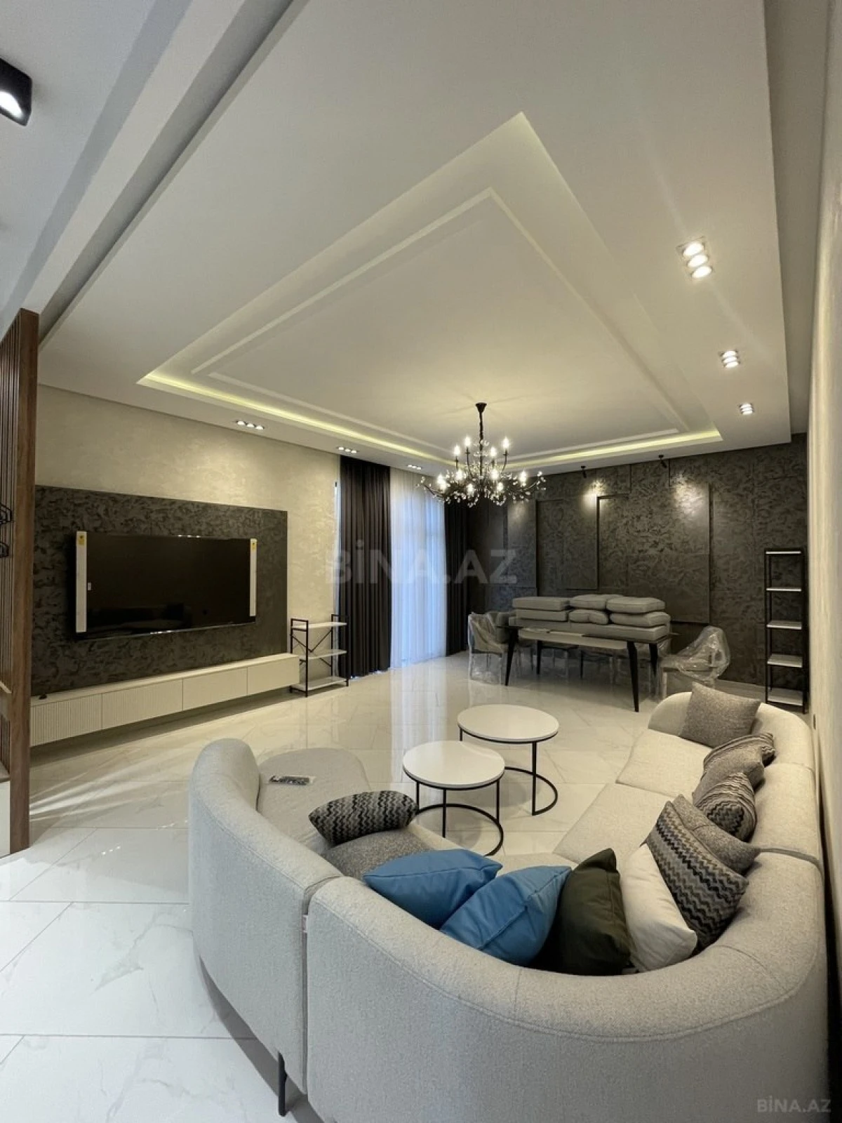 Kirayə verilir 5 otaqlı həyət evi 300 m²