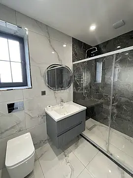 Kirayə verilir 5 otaqlı həyət evi 300 m²