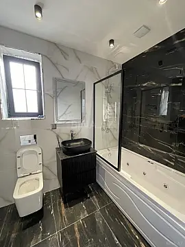 Kirayə verilir 5 otaqlı həyət evi 300 m²